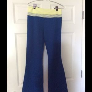 Lululemon yoga pants