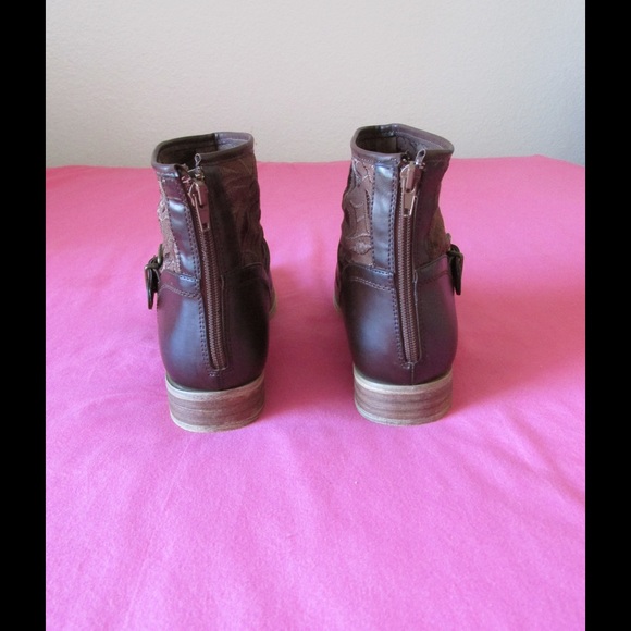 Moving Sale! NWOT - Brown Booties - Picture 4 of 5