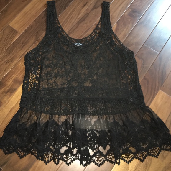 EUC Express black lace tank