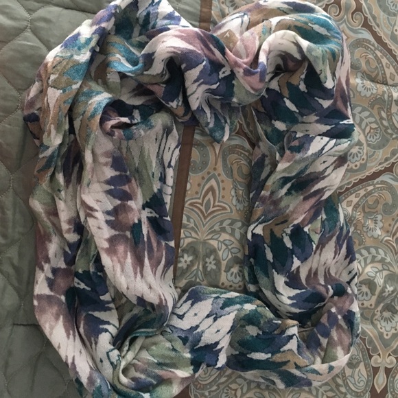 Multi-colored scarf