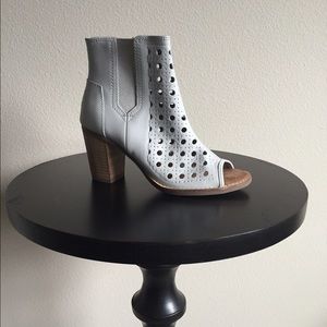 TOM'S Leather Basket Weave Peep Toe Bootie