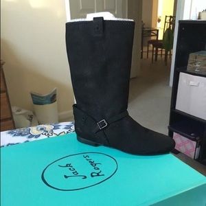 Jack Rogers sued boots