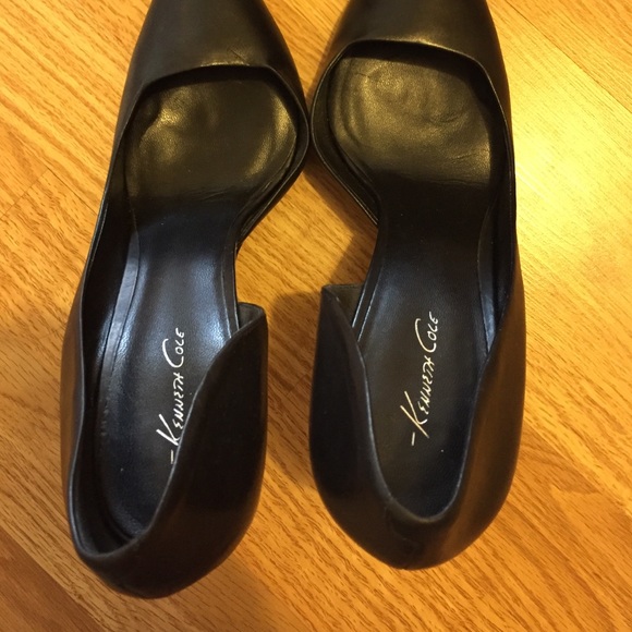 Kenneth Cole black stilettos - Picture 5 of 5