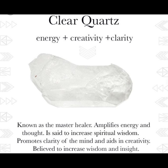 Hexagonal quartz crystal healing necklace - Picture 3 of 3