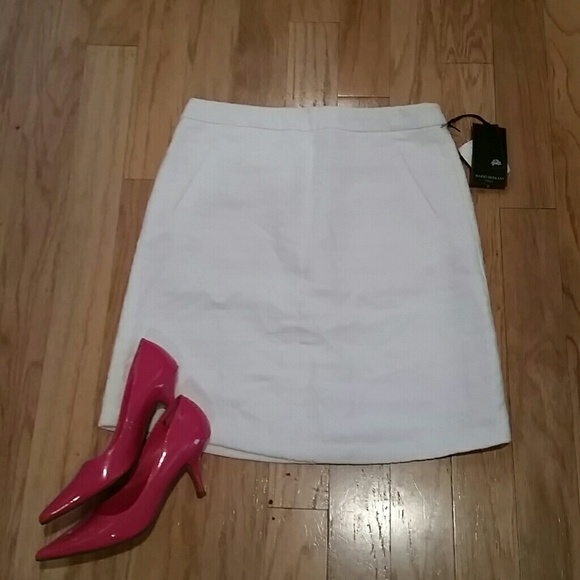 NWT Mario Serrani white skirt sz 4