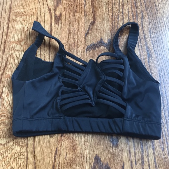 Onzie sports bra like new