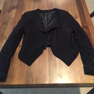 Crop jacket with lace sleeves