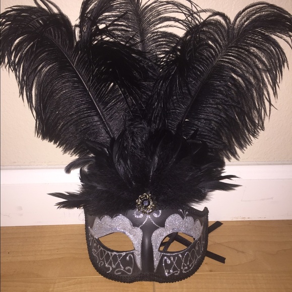 Masquerade mask