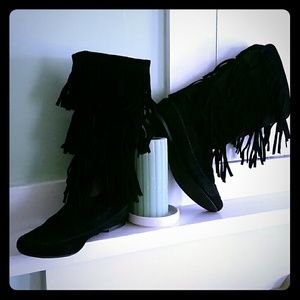 LC 3 Layered Fringe Suede Boot