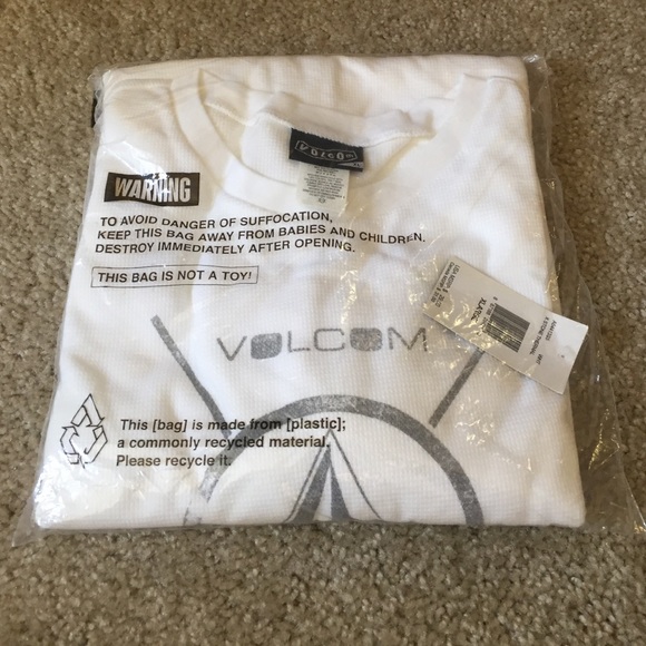 Men's XL Volcom long sleeve thermal