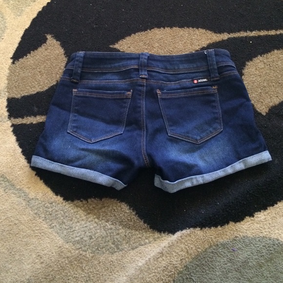 Dark wash shorts - Picture 2 of 2