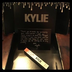 Kylie Matte Liquid Lipstick - Candy K