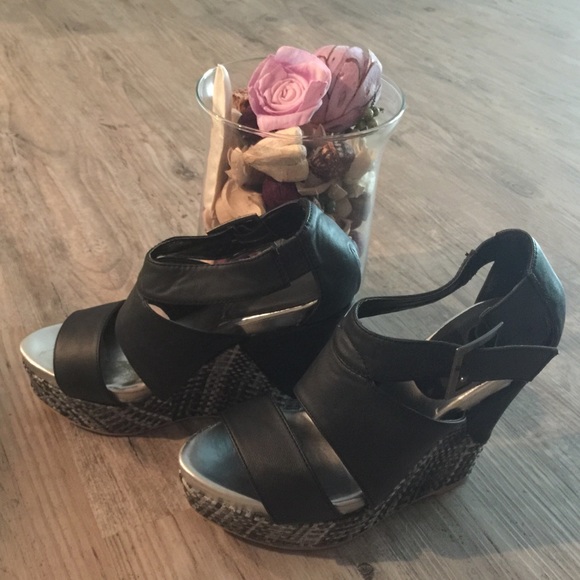 Super cute wedge