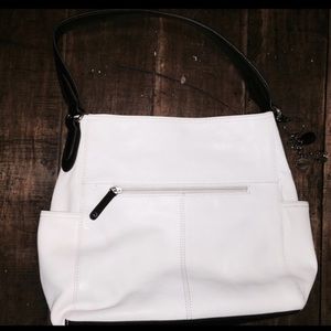 🌺 Gorgeous Tignanello White Leather Bag Purse 👛