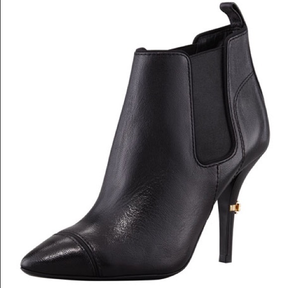 🎊SOLD🎊 Tory Burch Bernice booties