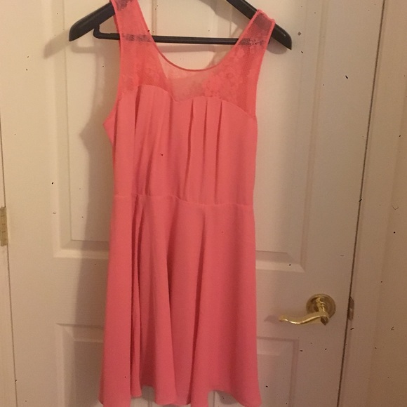 Express salmon dress