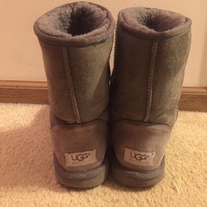 Short grey Ugg boots size 7