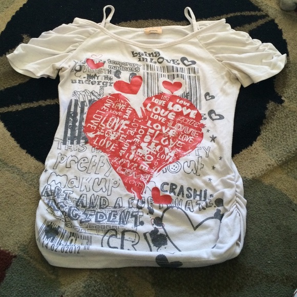 White designed blouse - Picture 1 of 2
