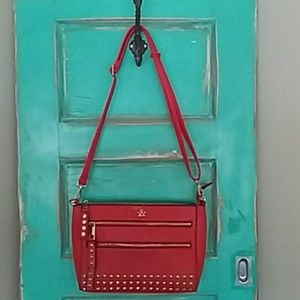 Purse, very good condition. Very fasionable.