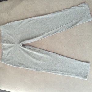 Gray Express Sexy Stretch Crop Legging!!