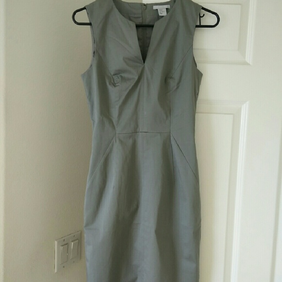 H&M form-fitting work dress