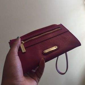 Anne Klein purple wristlit