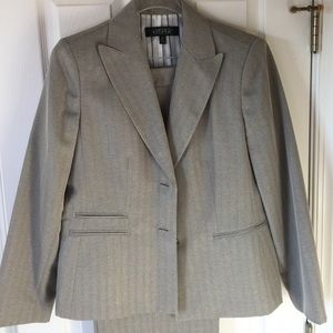 Dress suit