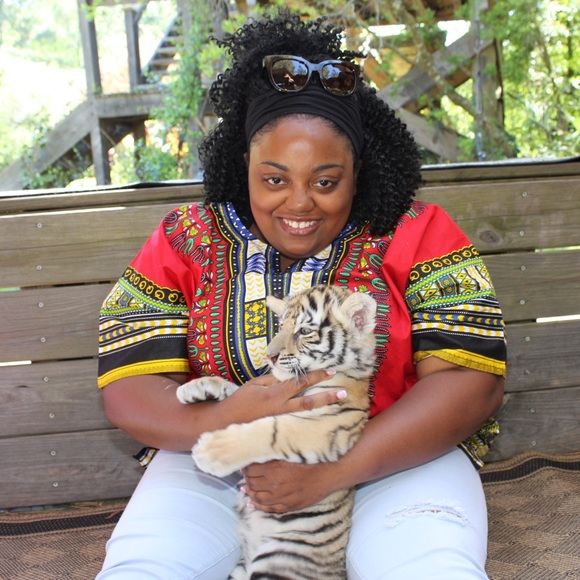 Meet your Posher, Maya - Picture 1 of 1