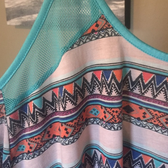 Tank top - Picture 2 of 3
