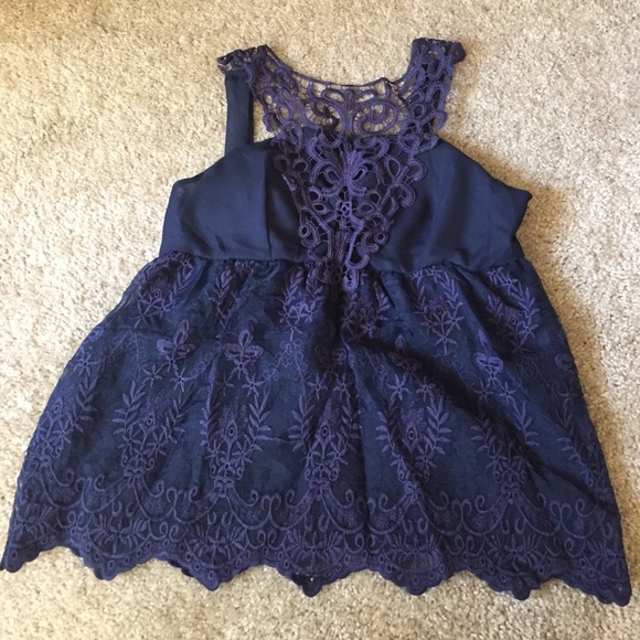New without tags! Navy blue sleeveless lace top