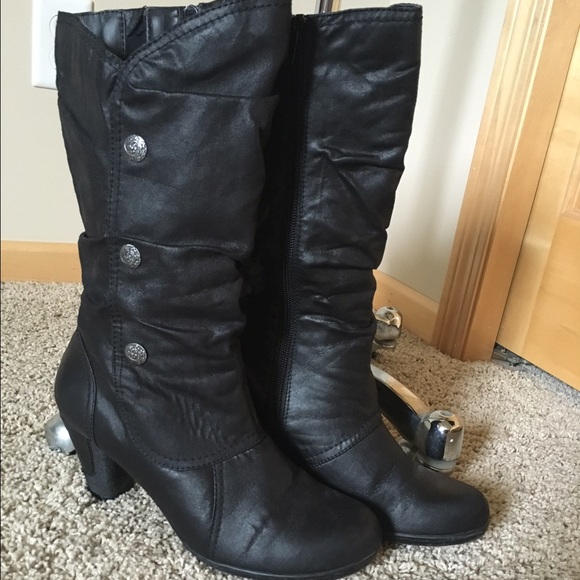 dsw baretraps boots