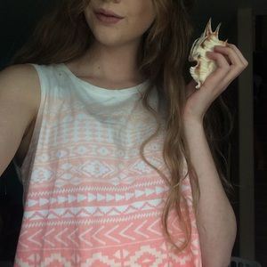 Tribal Print Pink Ombré Summer Beach Muscle Tee