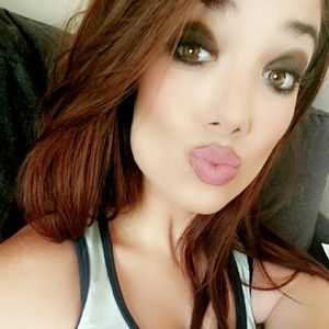 Meet your Posher, Gina