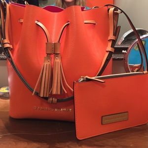 NEW! Large Dooney & Bourke tote!