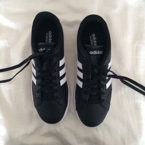 Adidas Neo sneakers! Brand new!