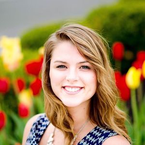 Meet your Posher, Caroline