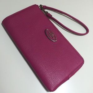 Coach 52555 L-Zip Wallet/Wristlets Fuchsia Pink
