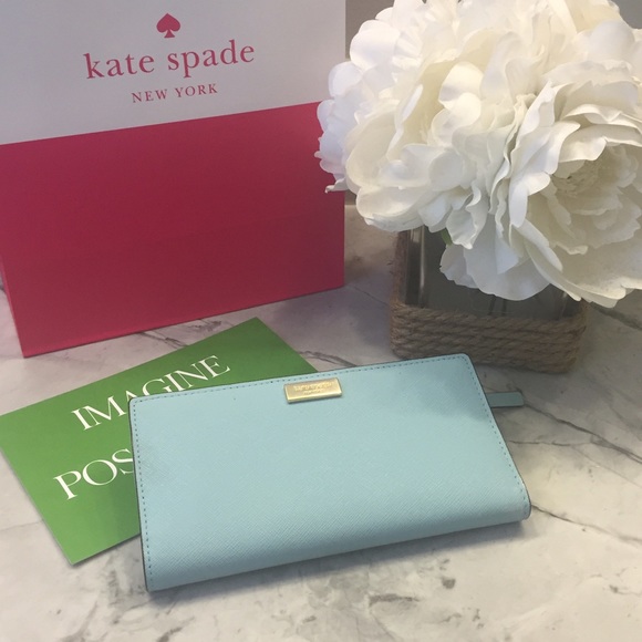 kate spade Handbags - Kate Spade Stacy wallet in color "Blue Hydrangea"