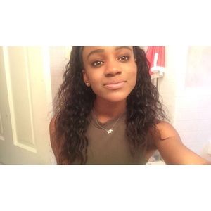 Meet your Posher, Lay