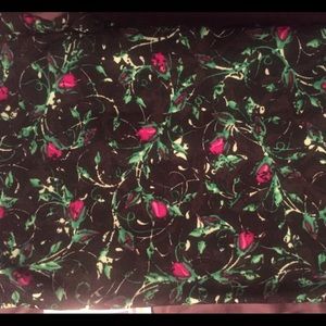 NWT TC LulaRoe rosebuds & vines on black leggings