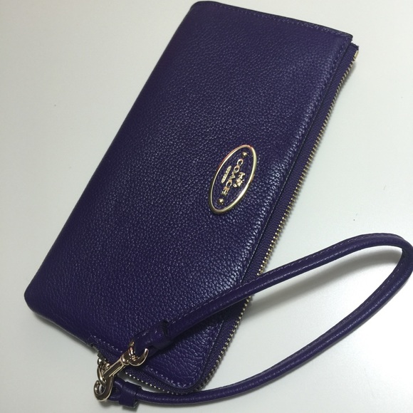 Coach 52555 L-Zip Wallet/Wristlet Purple NWT