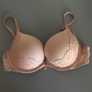VS add 2-cup size Angel