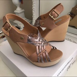 Steve Madden Turnpyke Wedges