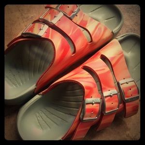 🍊Birki's by Birkenstock 3 Strap Orange Sandals🍊