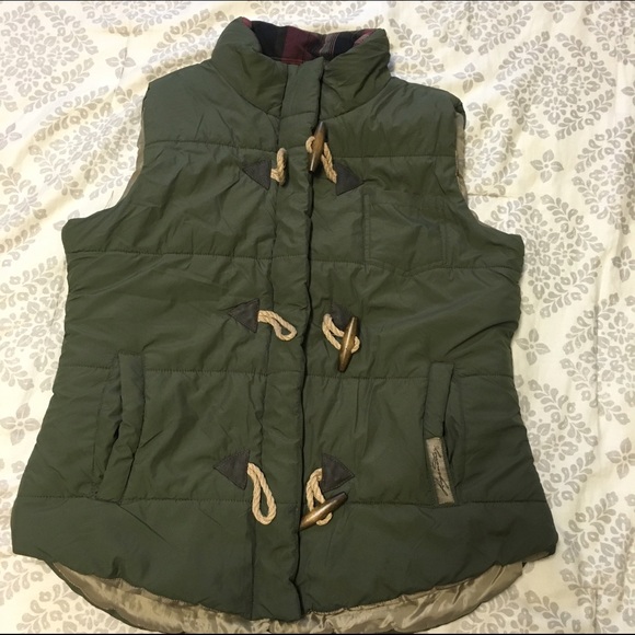Legendary whitetails vest