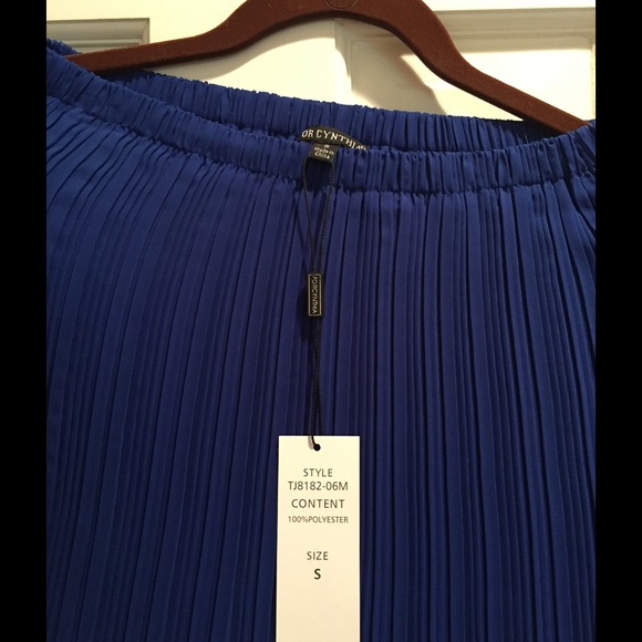 Skirt - Picture 2 of 2