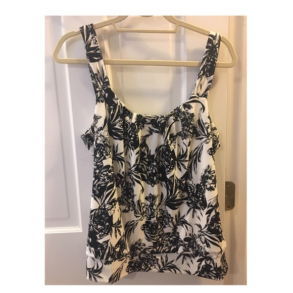 White House Black Market top