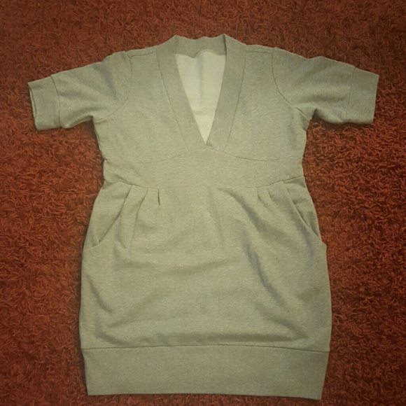Victoria's Secret Sweatshirt Tunic w/ Pockets