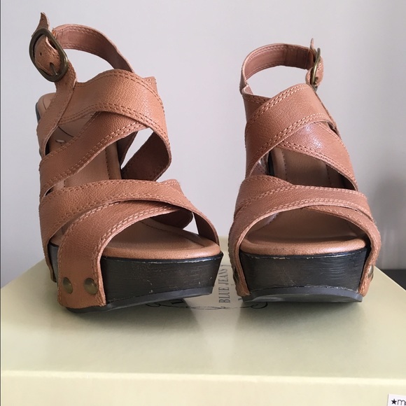 Lucky Brand Platform heels in "Tuscany"