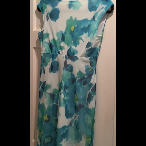 Floral dress - Picture 2 of 3